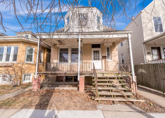 Property at 4028 W Roscoe St, Chicago, IL 60641, 3 beds, 1.5 baths