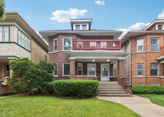 Property at 217 S Oak Park Ave, Oak Park, IL 60302, 5 beds, 2 baths