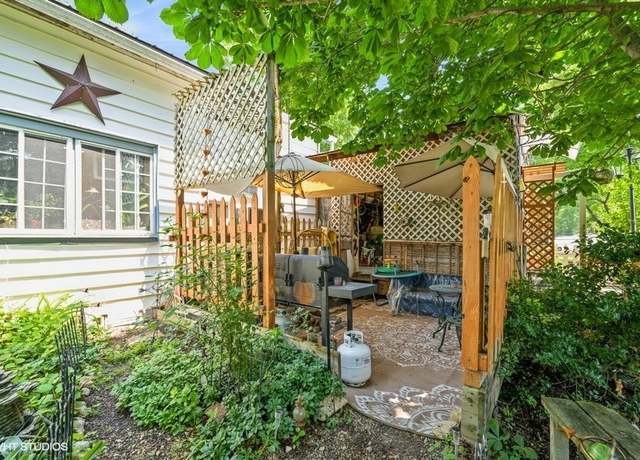 Property at 8316 Howe Rd, Wonder Lake, IL 60097, 2 beds, 1 bath