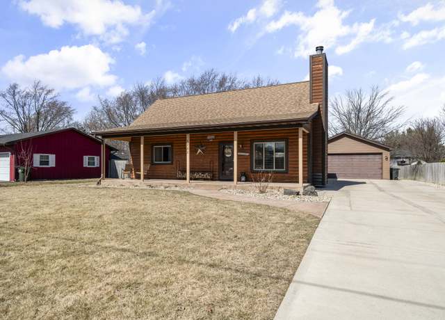 Property at 1753 Suzy St, Lake Holiday, IL 60548, 3 beds, 2 baths