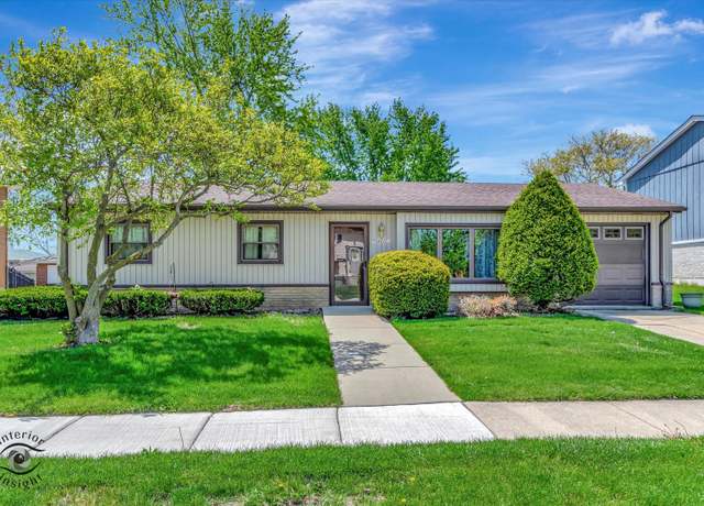 Property at 7427 163rd Pl, Tinley Park, IL 60477, 3 beds, 1 bath
