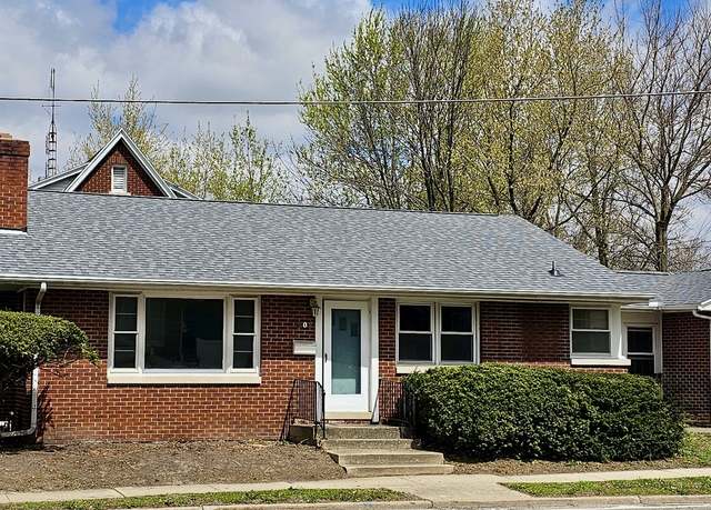 Property at 502 E Emerson St, Bloomington, IL 61701, 2 beds, 1 bath
