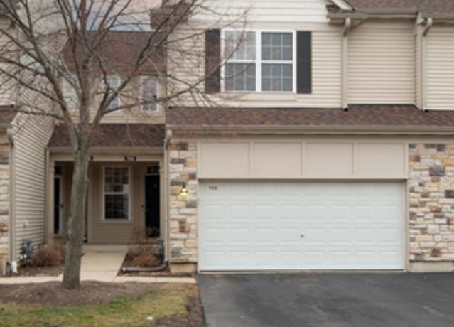 Property at 738 Dillon Ct, Grayslake, IL 60030, 3 beds, 2.5 baths