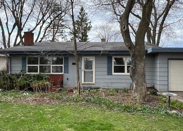 Property at 1827 Hazelwood Dr, Lindenhurst, IL 60046, 3 beds, 1.5 baths