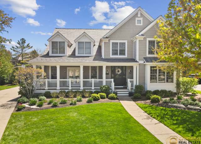 Property at 1641 Cabot Ln, Glenview, IL 60026, 5 beds, 4.5 baths