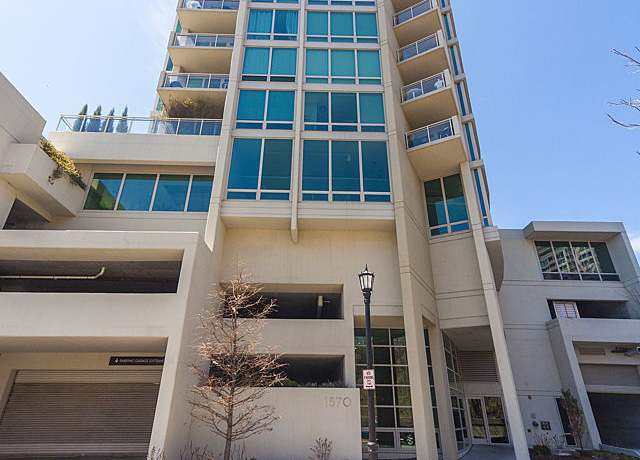 Property at 1570 Elmwood Ave #1406, Evanston, IL 60201, 2 beds, 2 baths