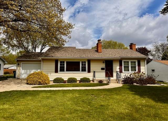 Property at 1402 Rolling Green Dr, Mendota, IL 61342, 2 beds, 2 baths
