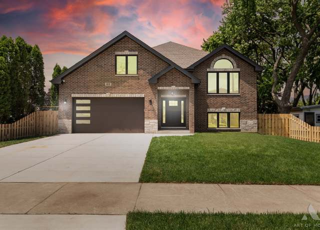 Property at 8650 S Lockwood Ave, Burbank, IL 60459, 6 beds, 4 baths