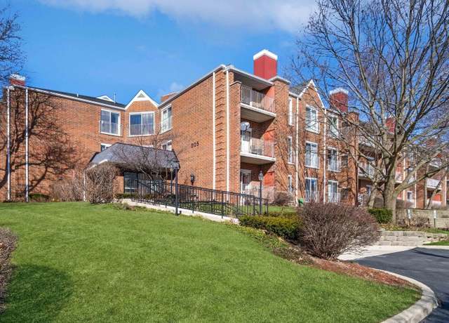 Property at 805 Leicester Rd #117, Elk Grove Village, IL 60007, 2 beds, 2 baths
