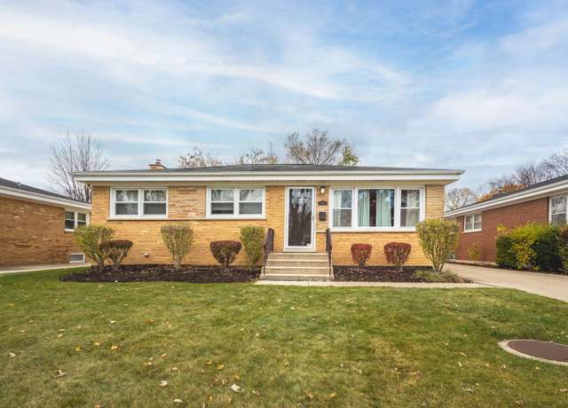 Property at 466 Radcliffe Ave, Des Plaines, IL 60016, 3 beds, 2 baths