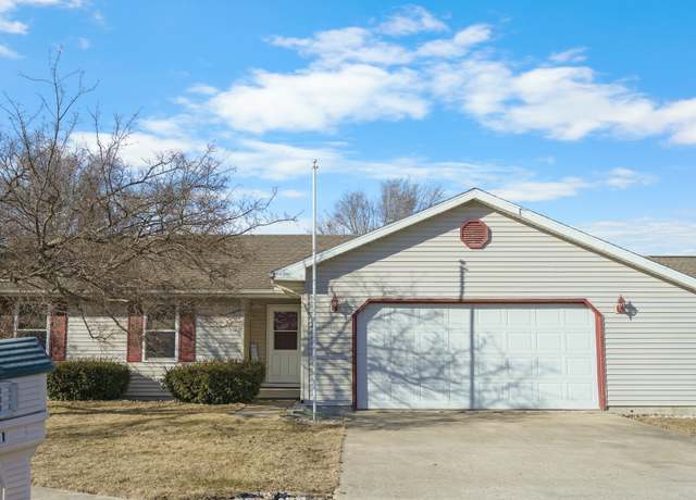Property at 821 Park Dr, Rantoul, IL 61866, 3 beds, 2 baths