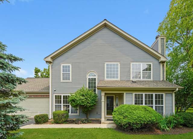 Property at 881 Dandridge Ct, Elgin, IL 60120, 3 beds, 2.5 baths