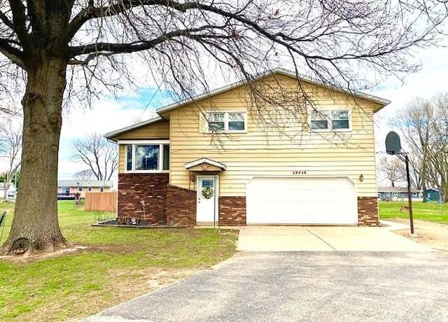 Property at 28458 Woodside Dr, Rock Falls, IL 61071, 3 beds, 1.5 baths