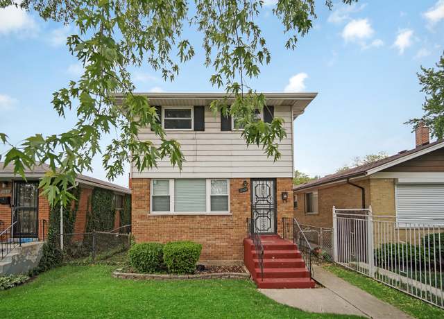 Property at 11606 S May St, Chicago, IL 60643, 4 beds, 1.5 baths