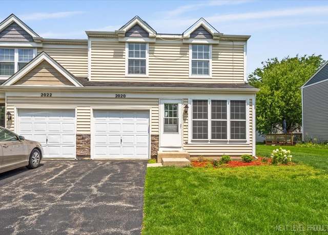 Property at 2020 College Green Dr, Elgin, IL 60123, 3 beds, 2.5 baths