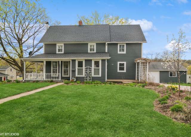 Property at 103 N Wisconsin St, Carpentersville, IL 60110, 3 beds, 2 baths