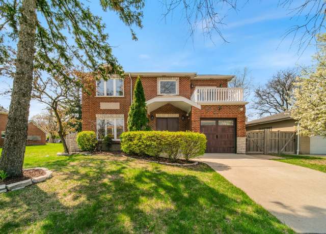 Property at 701 Oakton St, Park Ridge, IL 60068, 4 beds, 4.5 baths