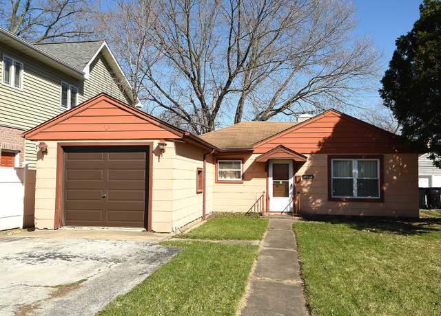 Property at 10427 S Homan Ave, Chicago, IL 60655, 3 beds, 1 bath