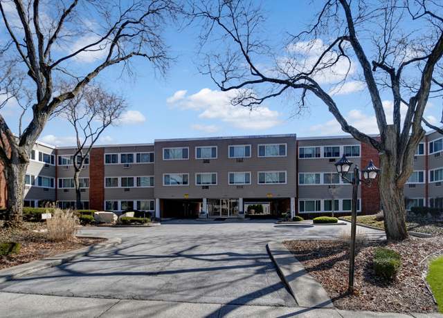 Property at 1139 Leavitt Ave #301, Flossmoor, IL 60422, 2 beds, 2 baths