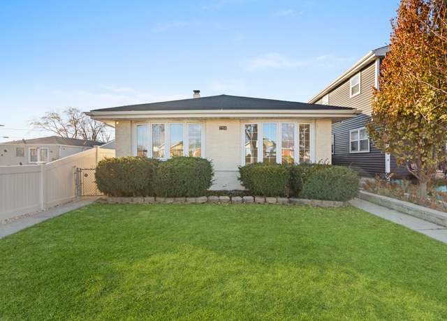 Property at 7754 S Mcvicker Ave, Burbank, IL 60459, 3 beds, 1.5 baths