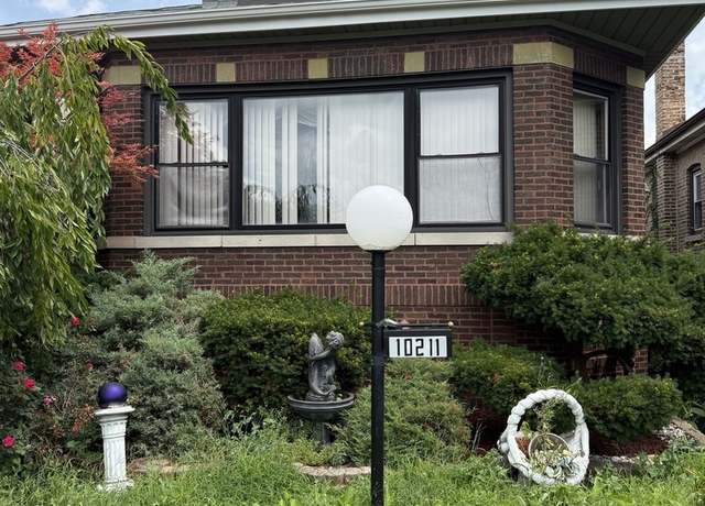 Property at 10211 S Peoria St, Chicago, IL 60643, 2 beds, 1.5 baths