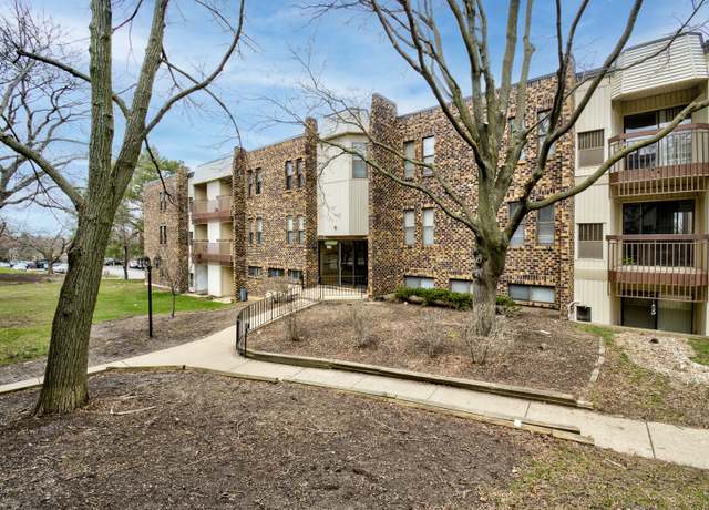 Property at 2275 Country Club Dr #24, Woodridge, IL 60517, 1 bed, 1 bath