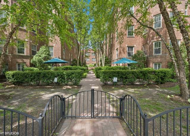 Property at 225 N Oak Park Ave Unit 1E, Oak Park, IL 60302, 1 bed, 1 bath