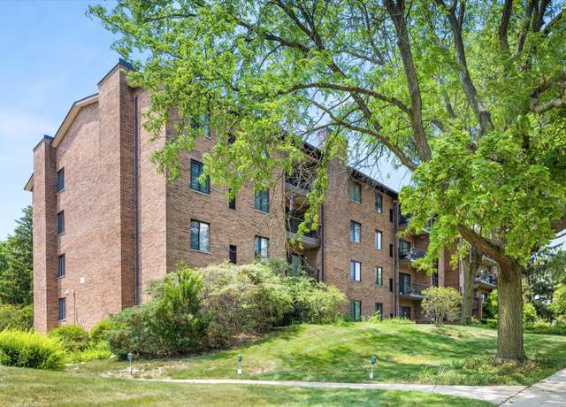 Property at 7510 Farmingdale Dr #110, Darien, IL 60561, 2 beds, 2 baths
