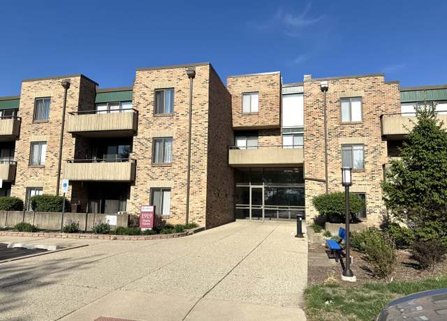Property at 1919 Prairie Sq #231, Schaumburg, IL 60173, 2 beds, 2 baths