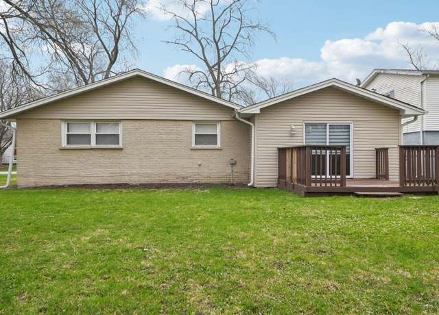 Property at 17306 Burr Oak Ln, Hazel Crest, IL 60429, 3 beds, 2 baths