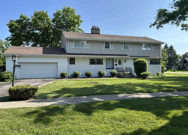 Property at 500 E North St, Itasca, IL 60143, 4 beds, 3.5 baths