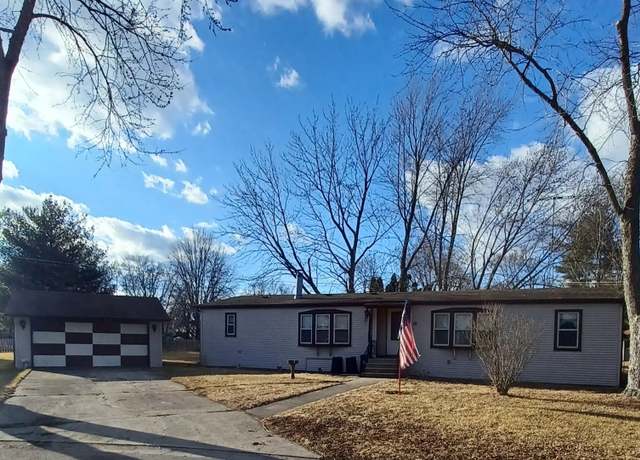 Property at 10 Countryside Ests, Sandwich, IL 60548, 3 beds, 2 baths