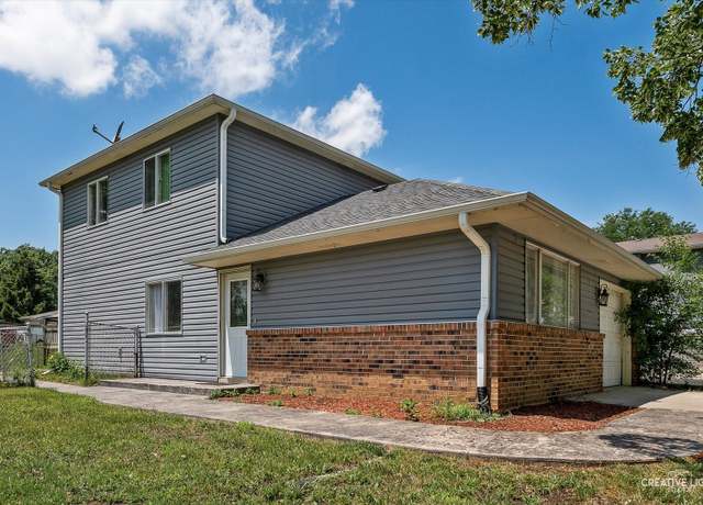Property at 227 Radcliff Dr, Bolingbrook, IL 60440, 3 beds, 1.5 baths