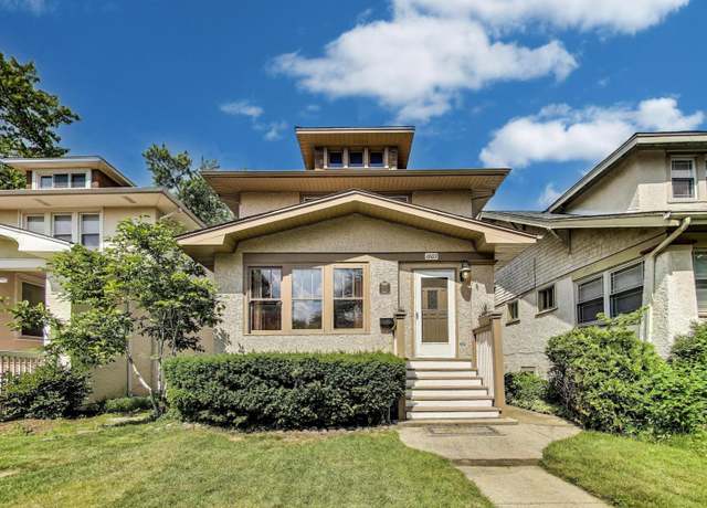 Property at 1003 Mapleton Ave, Oak Park, IL 60302, 3 beds, 1.5 baths