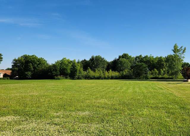 Property at 2732 E Ridgefield Dr, Crete, IL 60417