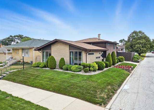 Property at 45 Mason St, Calumet City, IL 60409, 3 beds, 1.5 baths