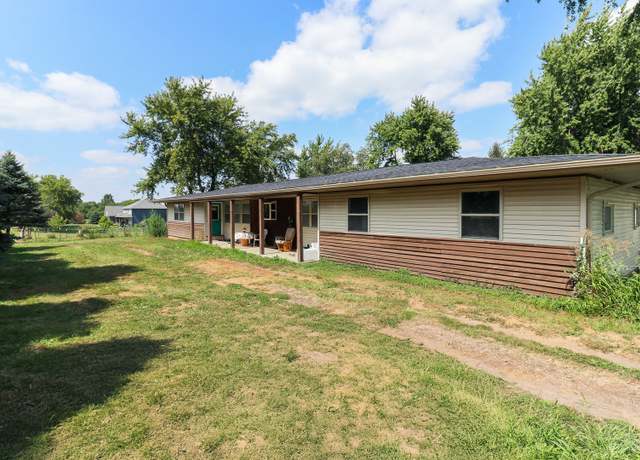 Property at 9688 Old Peoria Rd, Bloomington, IL 61705, 3 beds, 2 baths