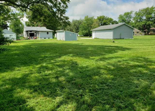 Property at 701 Fuller Ave, Streator, IL 61364