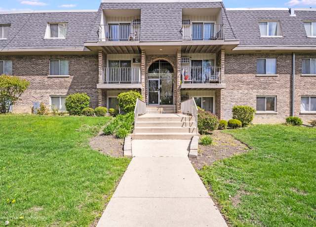 Property at 984 Crabapple Dr #201, Prospect Heights, IL 60070, 3 beds, 2 baths