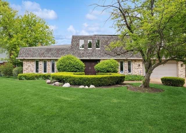 Property at 3085 Centennial Ln, Highland Park, IL 60035, 4 beds, 3.5 baths
