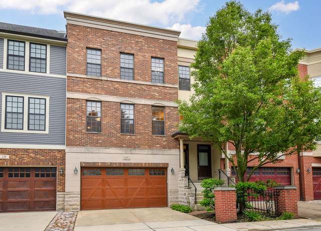 Property at 17 Virginia Pkwy, Schaumburg, IL 60193, 3 beds, 3.5 baths