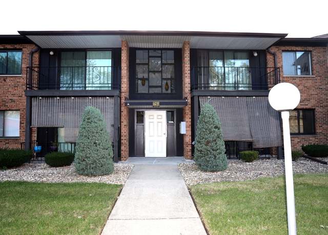 Property at 22453 Pleasant Dr #4, Richton Park, IL 60471, 2 beds, 1.5 baths