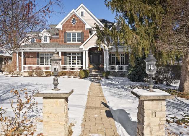 Property at 370 Oak St, Glen Ellyn, IL 60137, 6 beds, 7.5 baths