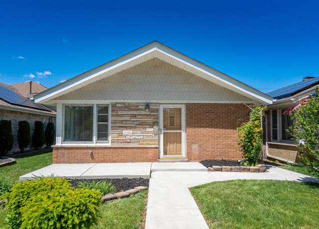 Property at 5708 W 82nd Pl, Burbank, IL 60459, 3 beds, 1 bath