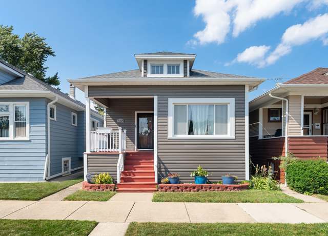 Property at 5428 W Byron St, Chicago, IL 60641, 4 beds, 1.5 baths