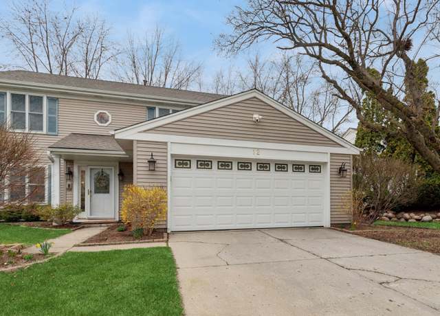 Property at 12 Lindon Ln, Vernon Hills, IL 60061, 4 beds, 2.5 baths