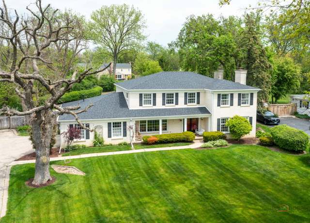 Property at 1878 Hackberry Ln, Lake Forest, IL 60045, 4 beds, 3.5 baths