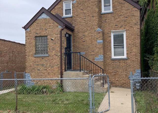 Property at 1040 W 103rd St, Chicago, IL 60643, 4 beds, 2 baths