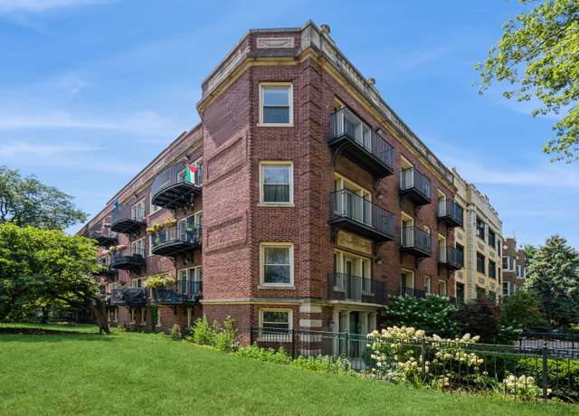 Property at 1125 W Farwell Ave Unit B2, Chicago, IL 60626, 2 beds, 1 bath