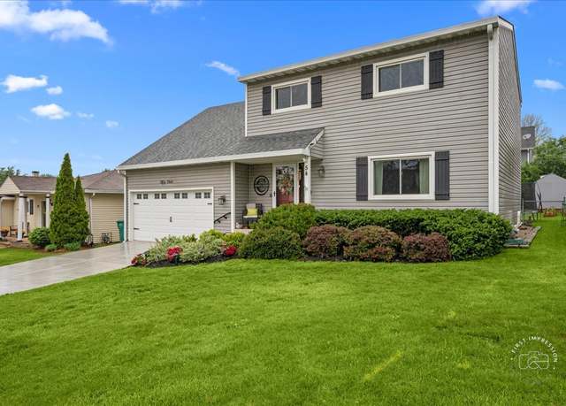 Property at 54 W 18th St, Lombard, IL 60148, 4 beds, 2.5 baths